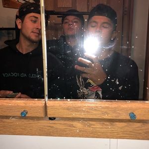 Meet your Posher, Dominic